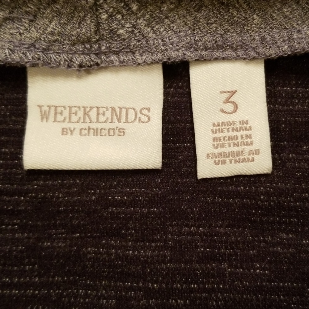 NWOT pullover - Picture 3 of 4